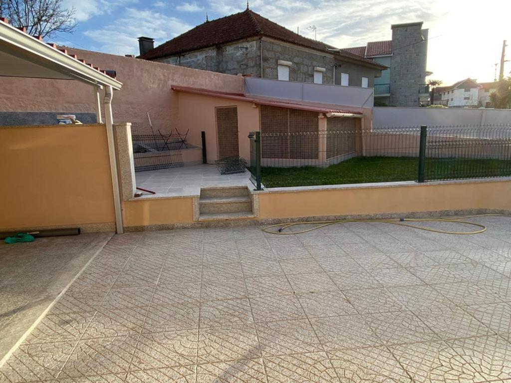 Vivenda Caixilao Casa Com 3 Quartos Viana do Castelo Buitenkant foto